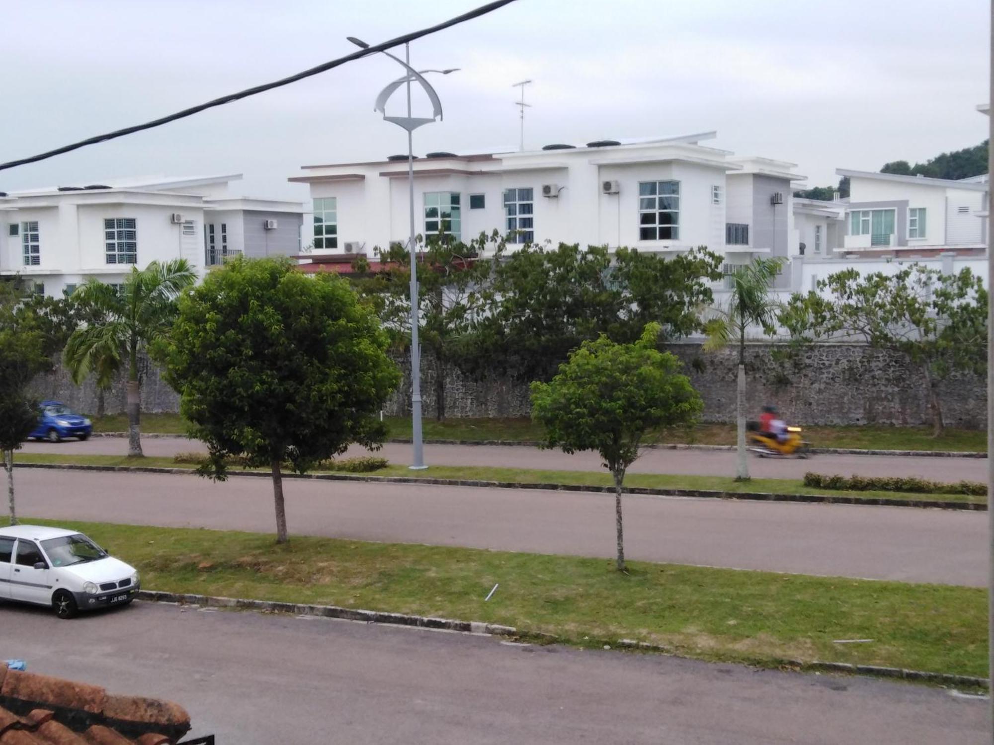 Dkamar Homestay At Desaru, Fully Aircond, Wifi, Coway, Street View 4 Min To Desaru Beach Kangkar Chemaran Zewnętrze zdjęcie